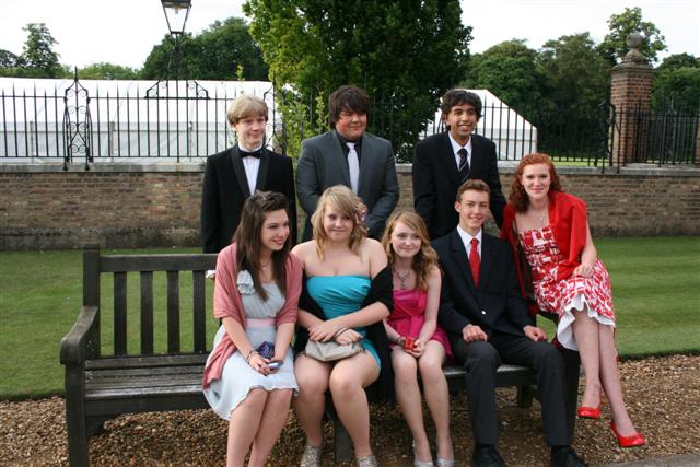 618x404 pixels (72K)